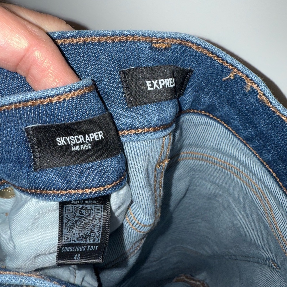 Express Skyscraper Mid Rise Denim - Picture 2 of 4